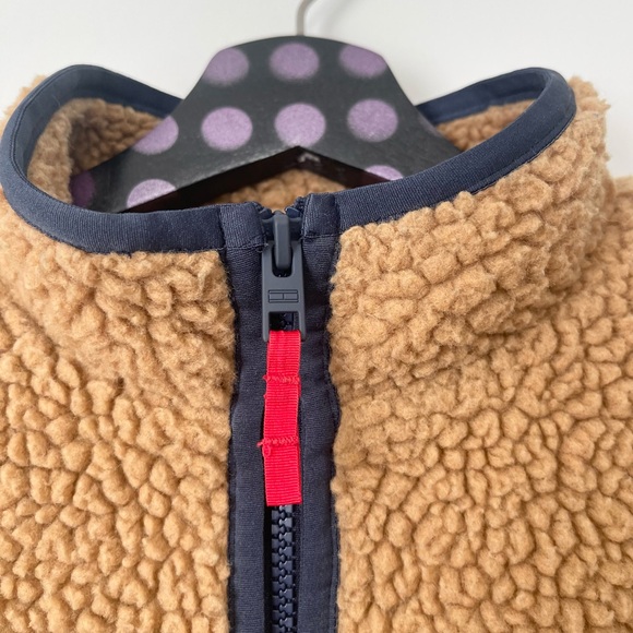 Tommy Hilfiger Kids U Heritage Badge Sherpa Jacket size M (8-10) - Picture 4 of 8